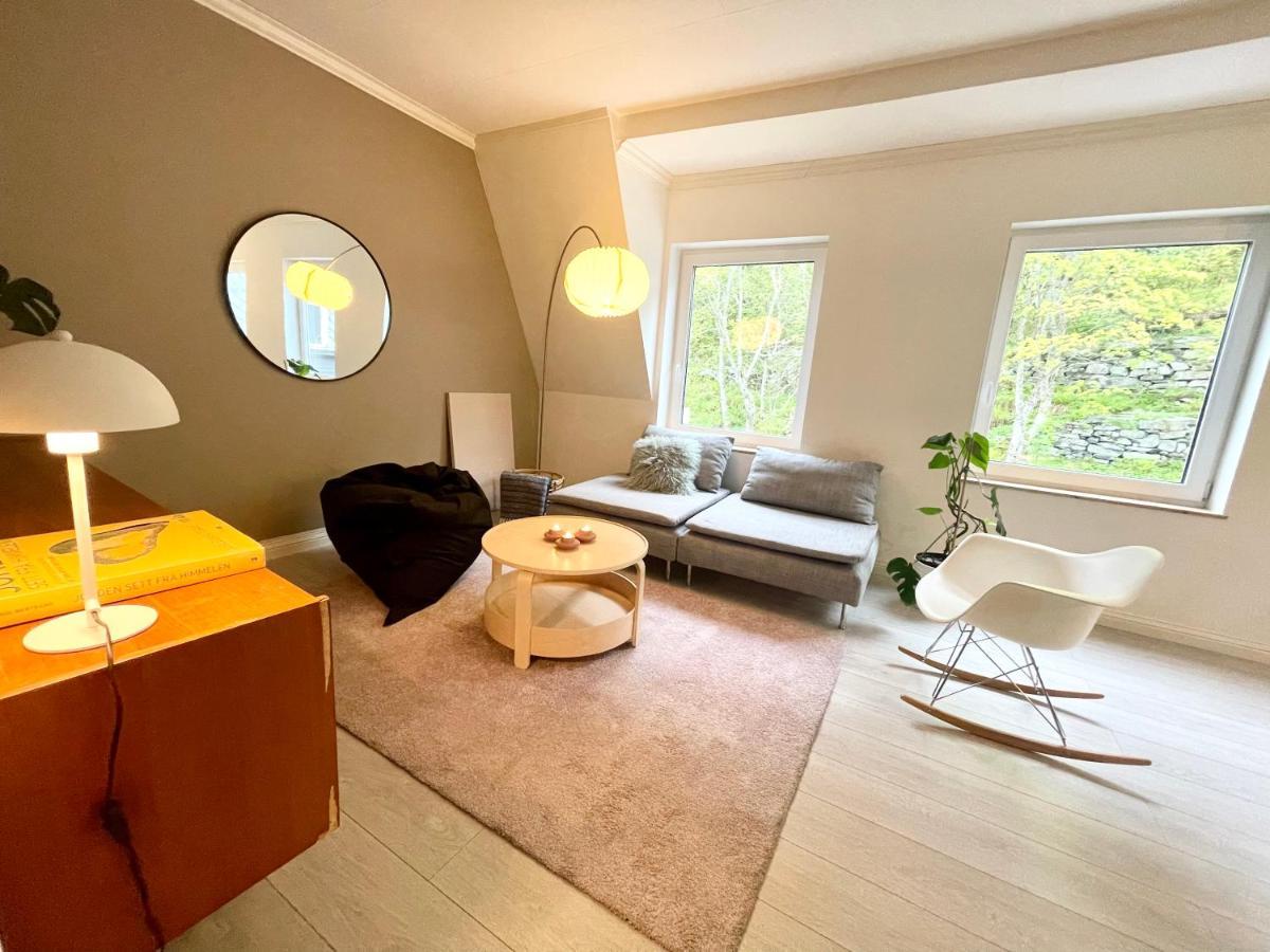 Charming Apartment In Alesund Center With Free Parking Exterior photo